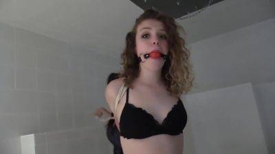 Lesdom Bondage Kinky Amateur Porn Video - hclips.com